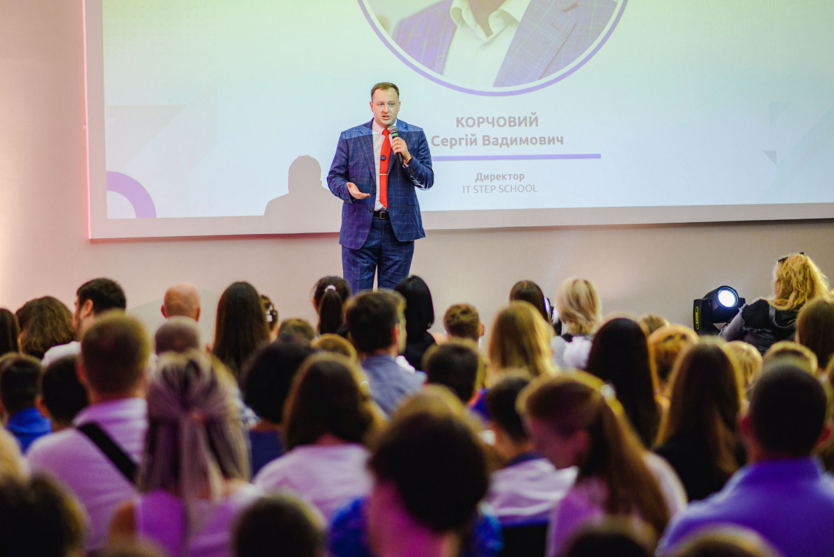 Приватний заклад загальної середньої освіти ЛІЦЕЙ «ІТ Степ Скул Одеса» #27