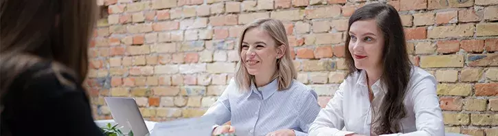 Як вести ділове листування англійською