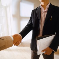 Работа в страховой компании: перспективно и прибыльно