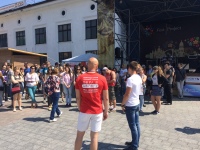 Компания "Пора в дорогу" провела массовый квест на день Киева