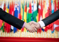 Как вести деловые переговоры в разных странах