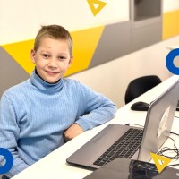 Чим займається програміст на Python