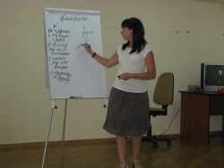 На экспресс-курсе "Виртуозный оратор", который состоялся 13-14 июня, участники тренинга давали обратную связь сами себе